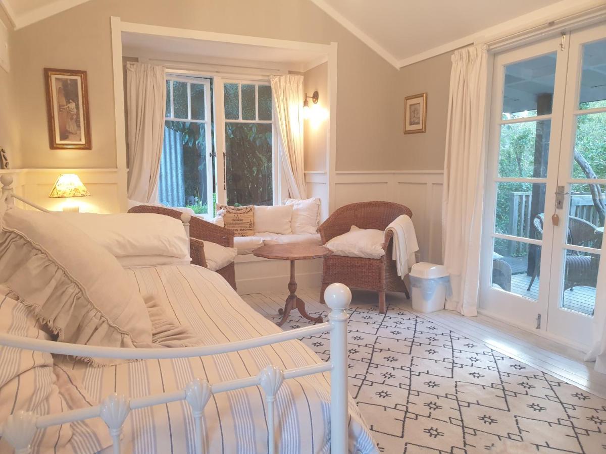 Cabins On Tudor Bed & Breakfast Motueka ภายนอก รูปภาพ