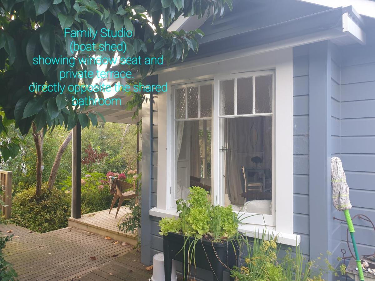 Cabins On Tudor Bed & Breakfast Motueka ภายนอก รูปภาพ