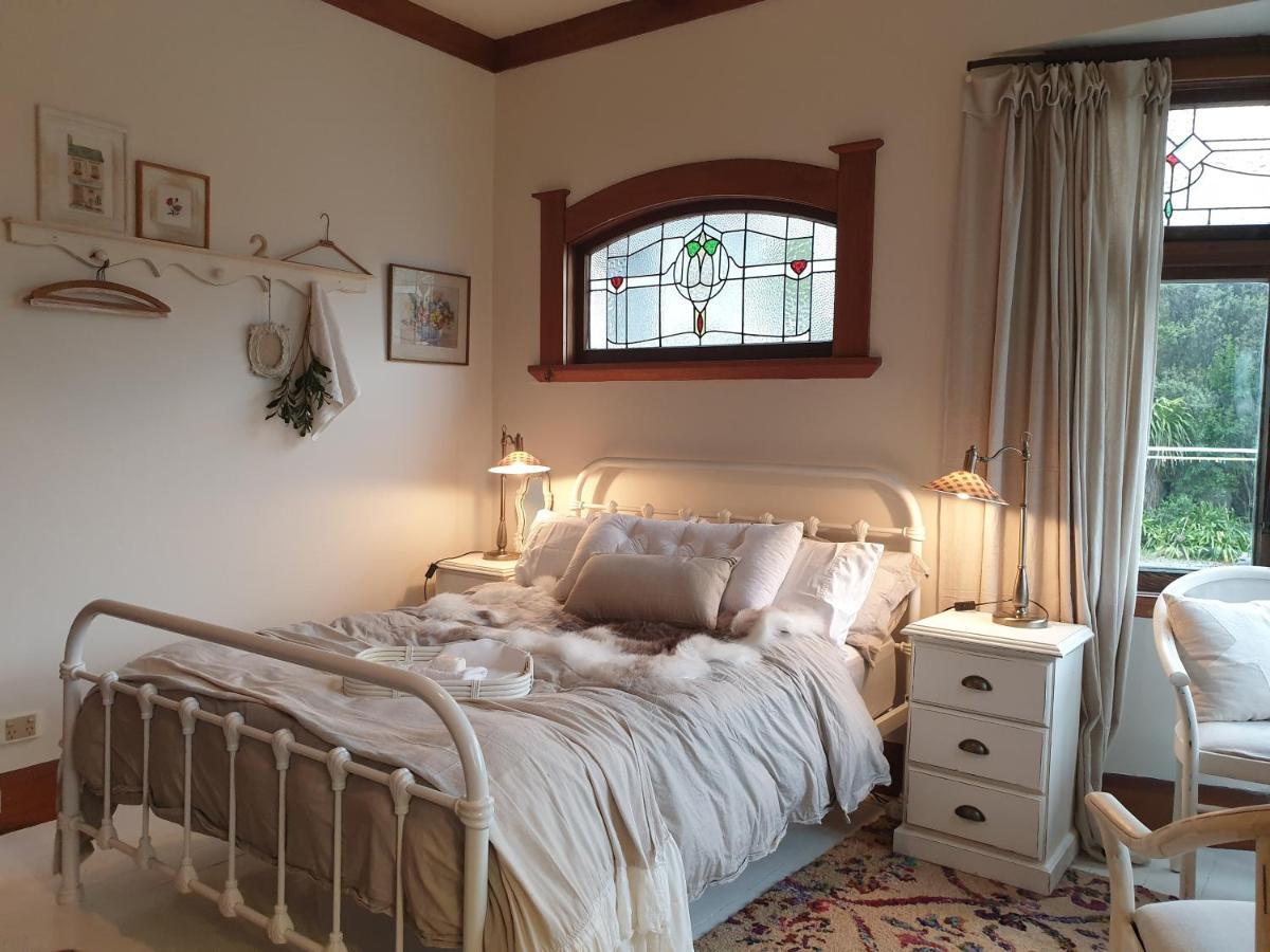 Cabins On Tudor Bed & Breakfast Motueka ภายนอก รูปภาพ